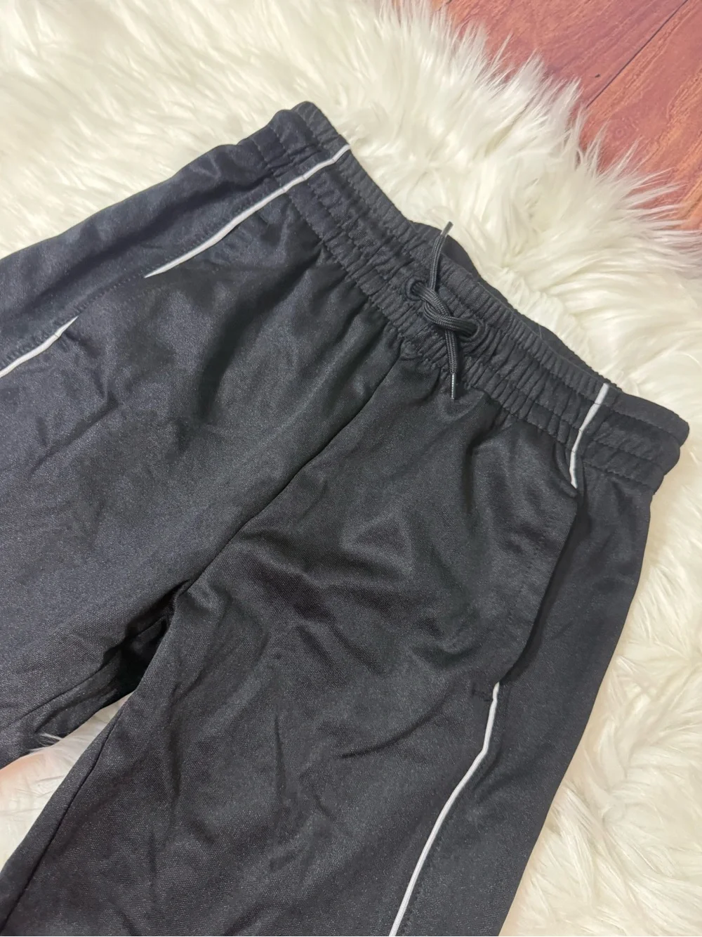 Old Navy Active Black Athletic Pants - Boys Size M (8)